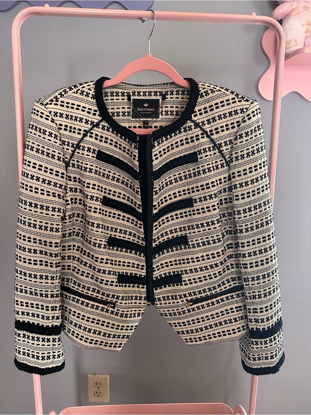 Juicy Couture Black and Cream Patterned Cropped Jacket